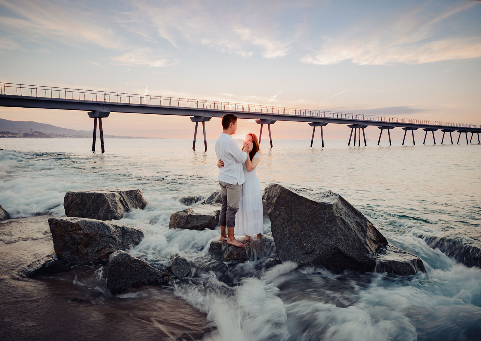 Boda IDMJI en playa de Barcelona documentada por FlashUp